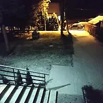 Apartament z ogrodem i parkingiem Nostalgia noclegi